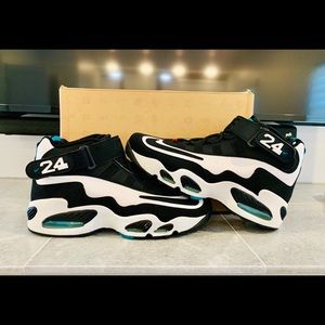 Nike Air Griffey Max 1. Deadstock. “NWT”